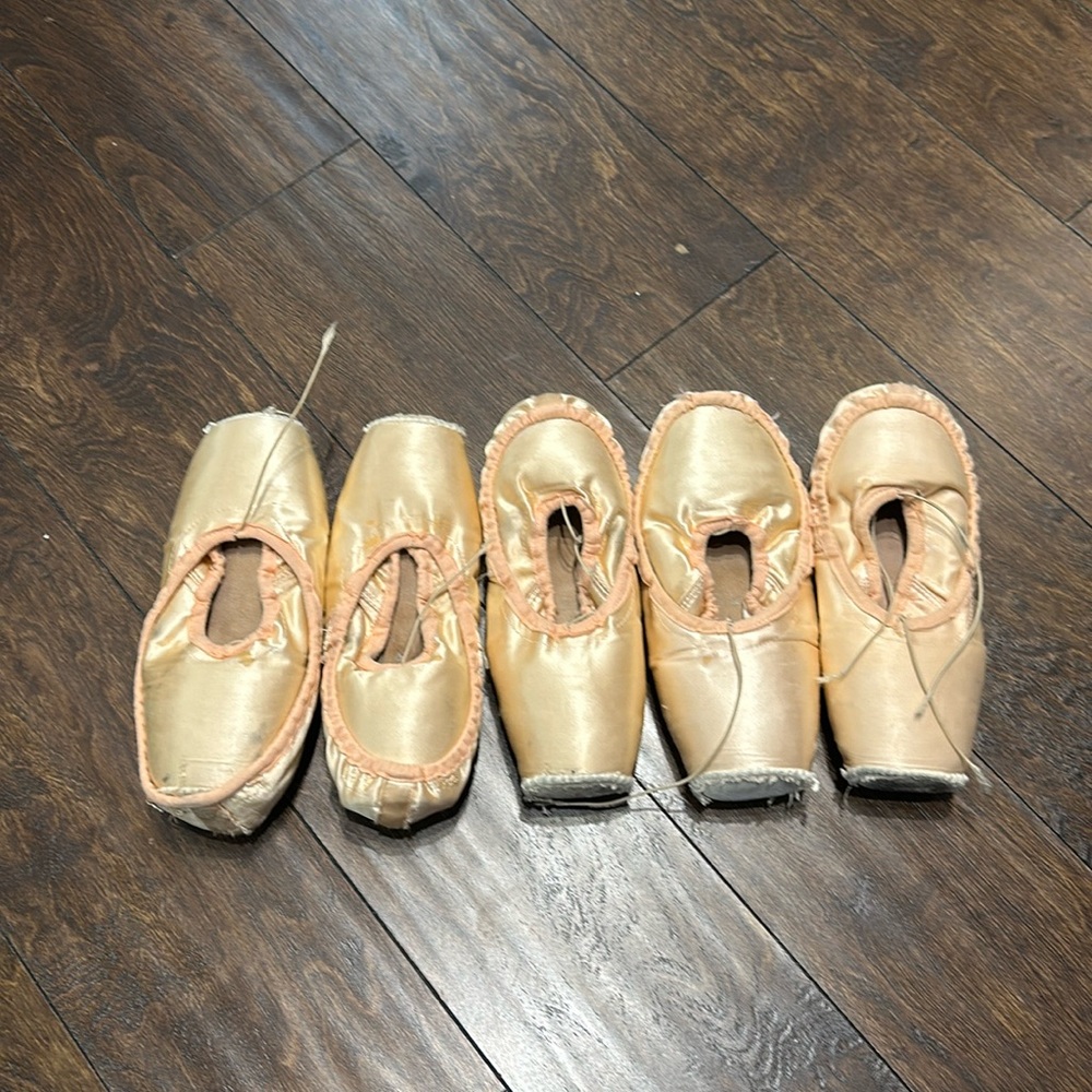 Used Freed of London Pointe Shoes for Crafting (5 Pairs)